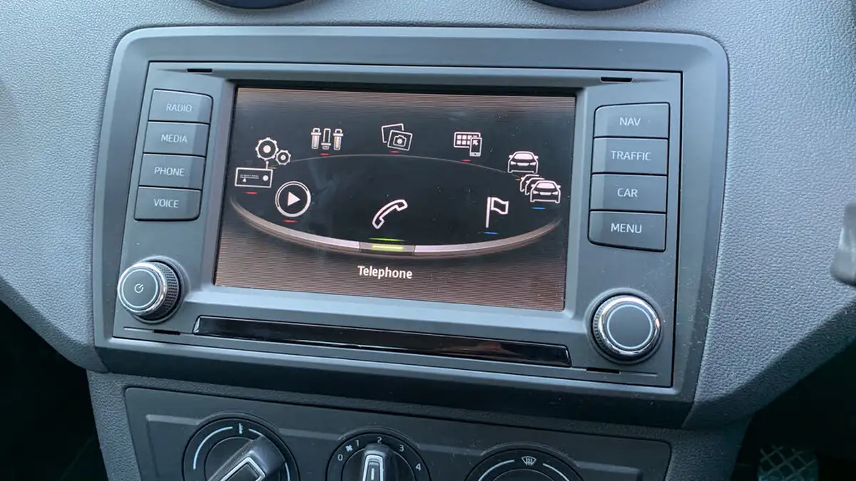 2015-seat-ibiza-12-tsi-connect-sportcoupe-3d-big-29
