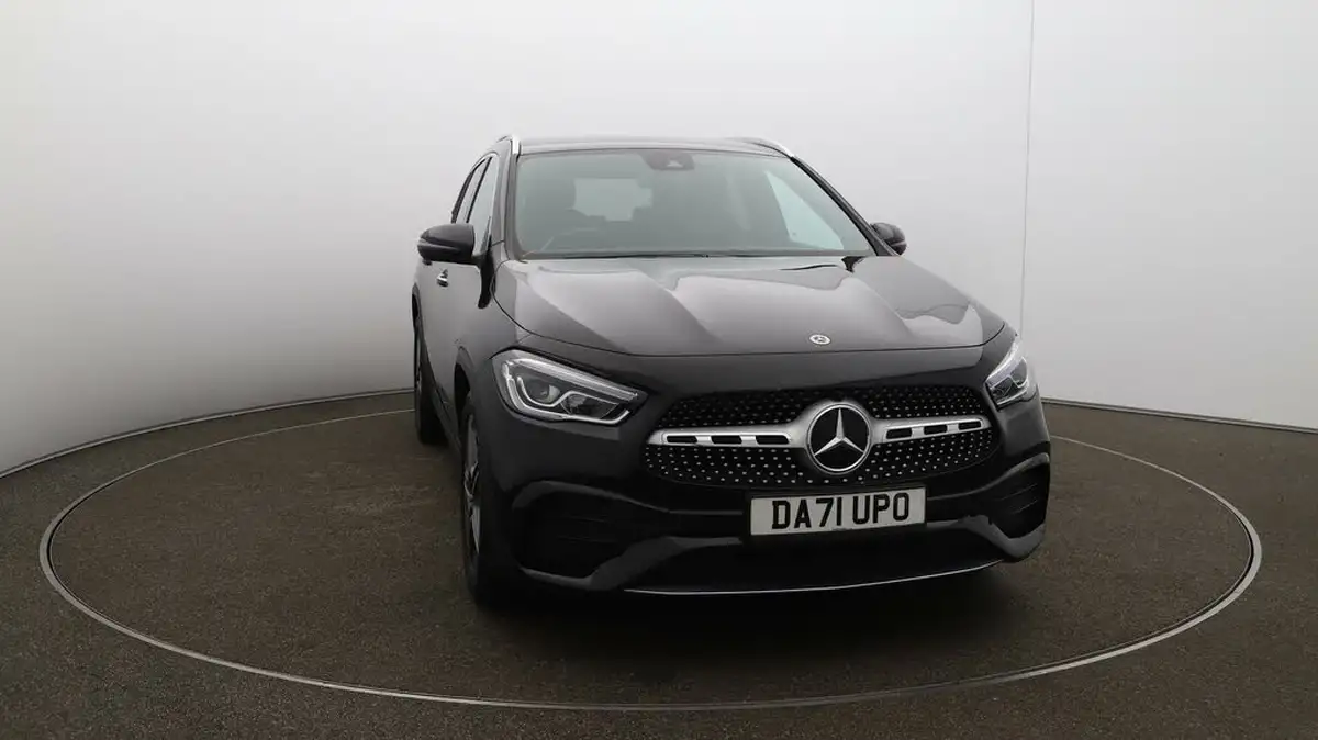 2022-mercedes-benz-gla-class-13-gla-180-amg-line-premium-big-32