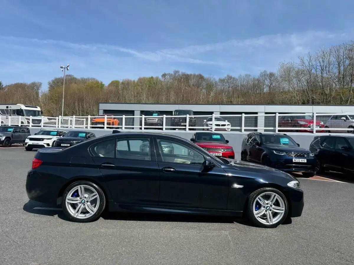2010-bmw-5-series-44-550i-m-sport-big-6