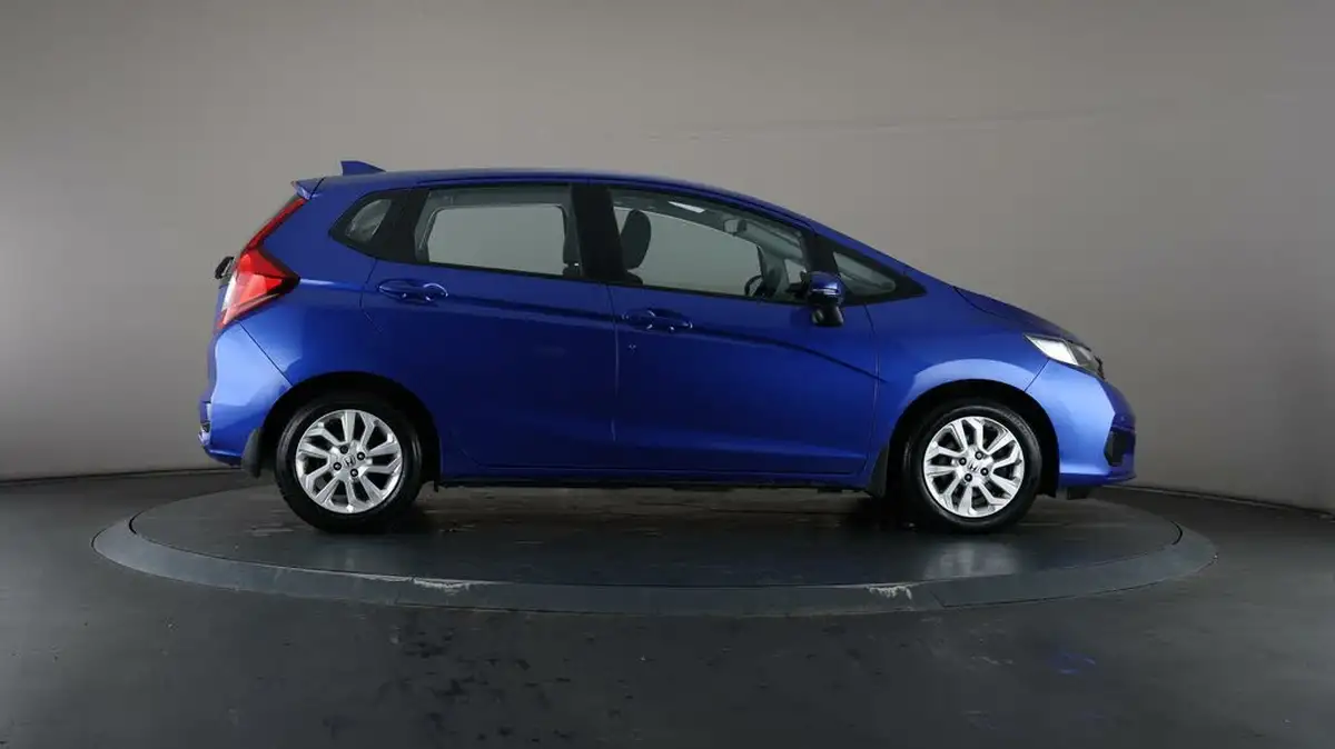 2019-honda-jazz-13-i-vtec-se-big-58