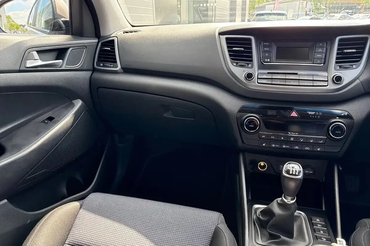 2015-hyundai-tucson-17crdi-blue-drive-se-big-19
