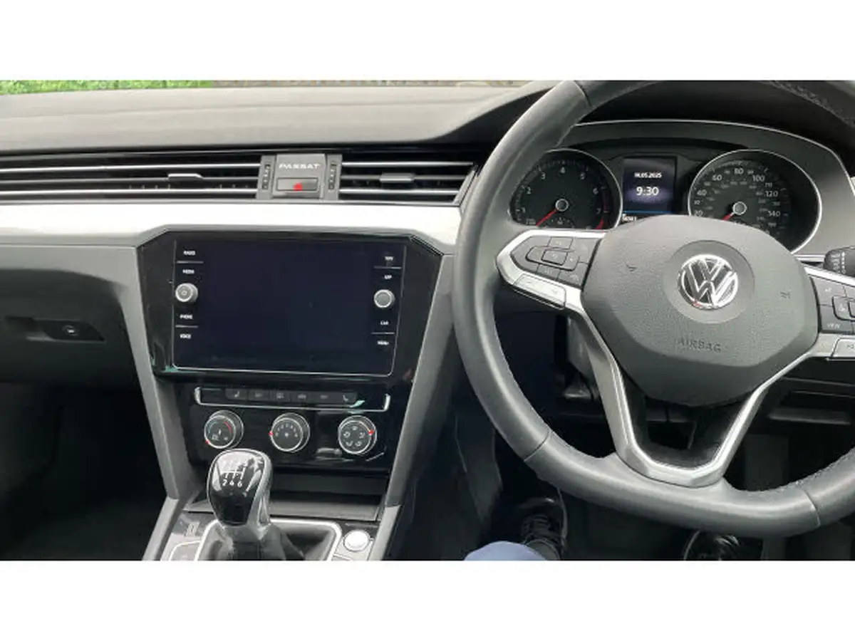 2020-volkswagen-passat-15-tsi-sel-saloon-4d-big-8