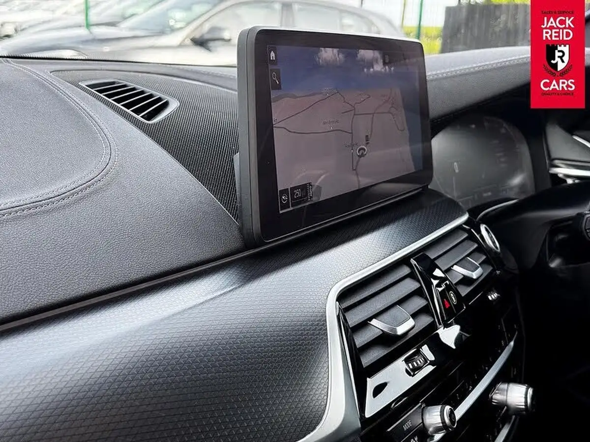 2021-bmw-5-series-20td-520d-m-sport-mht-saloon-4d-big-23