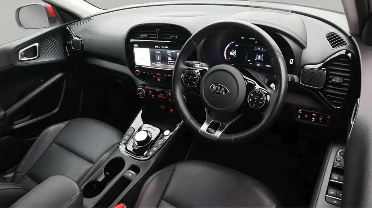 2021-kia-soul-ev-first-edition-big-9