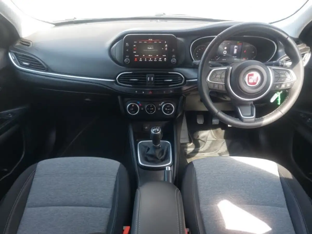 2021-fiat-tipo-10-cross-big-2