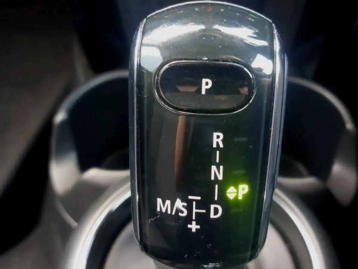 2022-mini-cooper-15-cooper-classic-hatchback-5d-auto-big-17