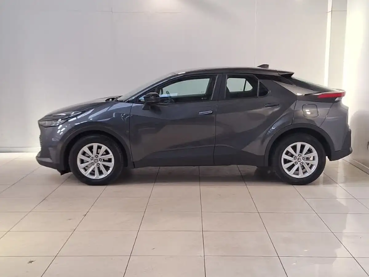 2024-toyota-c-hr-18-vvt-i-icon-138bhp-big-3