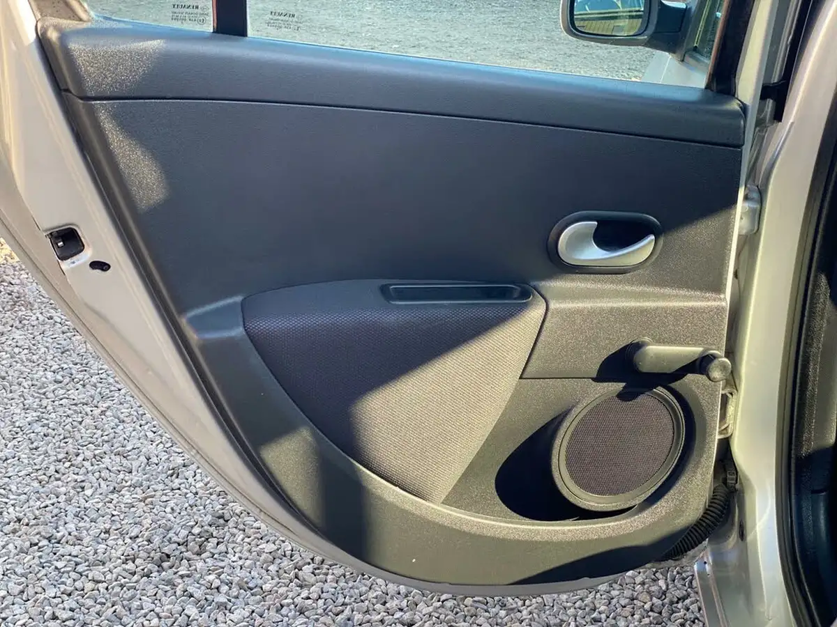 2007-renault-clio-12-dynamique-100bhp-5d-big-43