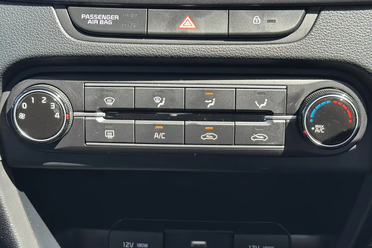 2022-kia-xceed-10-t-gdi-2-big-15