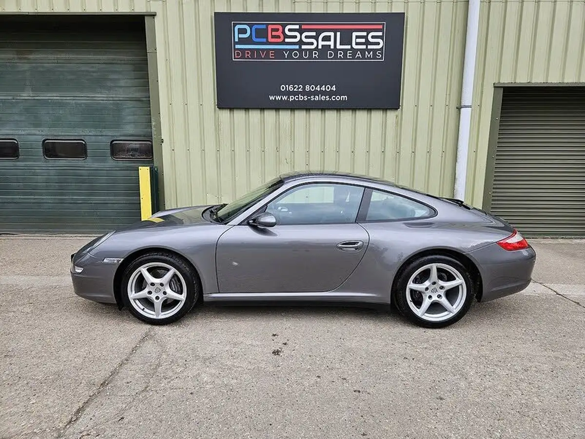 2007-porsche-911-36-carrera-4-coupe-big-2