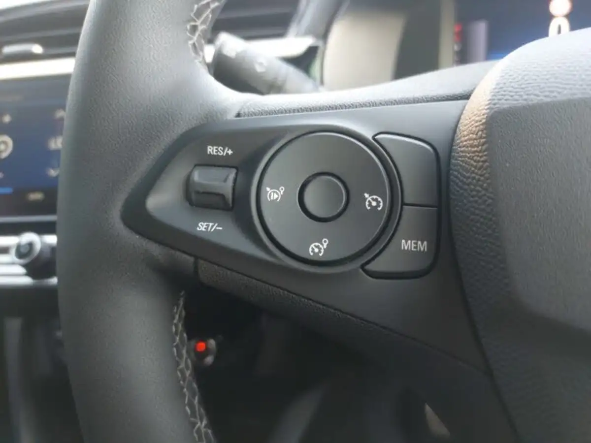 2024-vauxhall-corsa-12i-gs-big-11