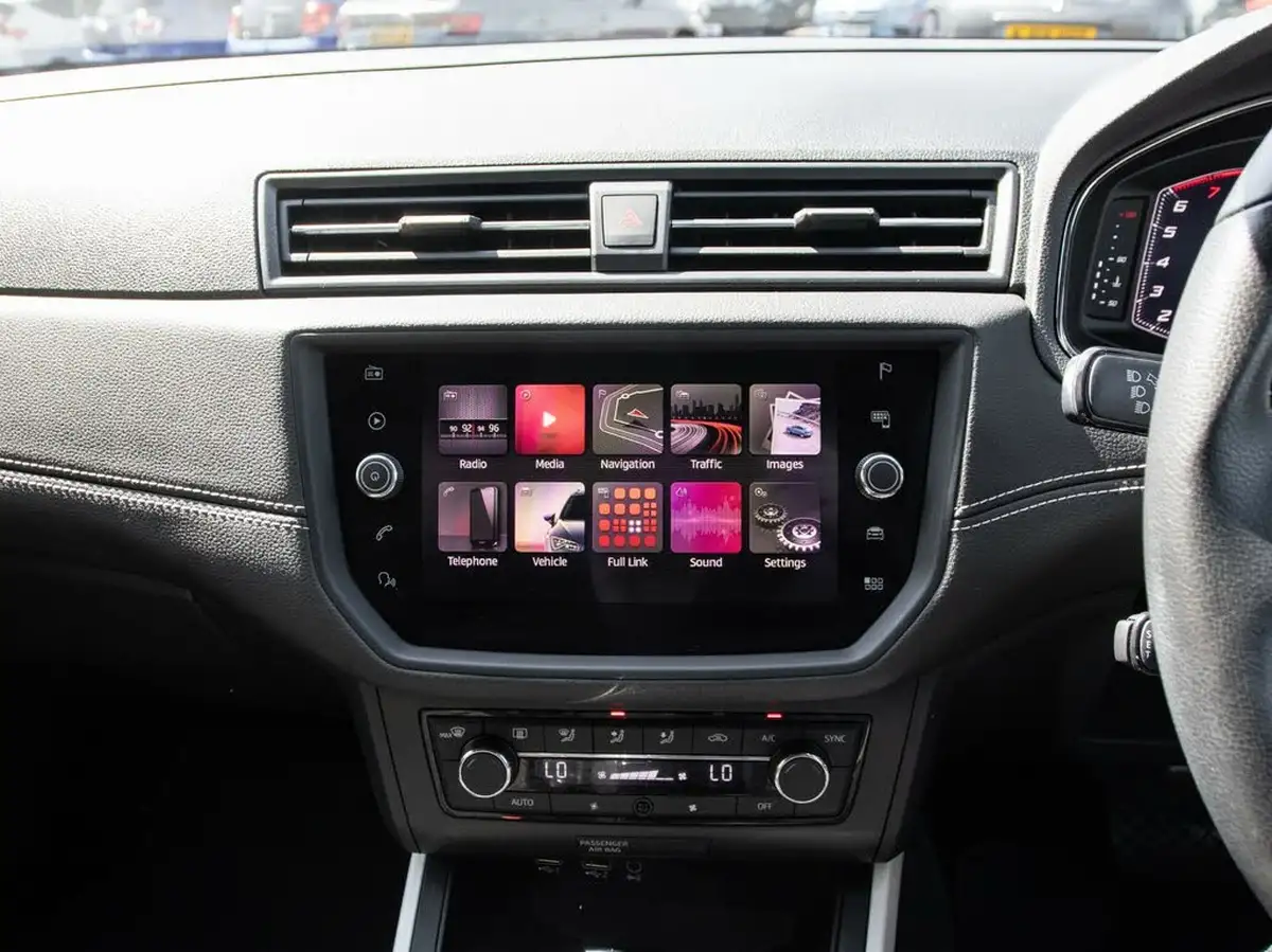 2019-seat-arona-10-tsi-xcellence-lux-ss-dsg-big-27