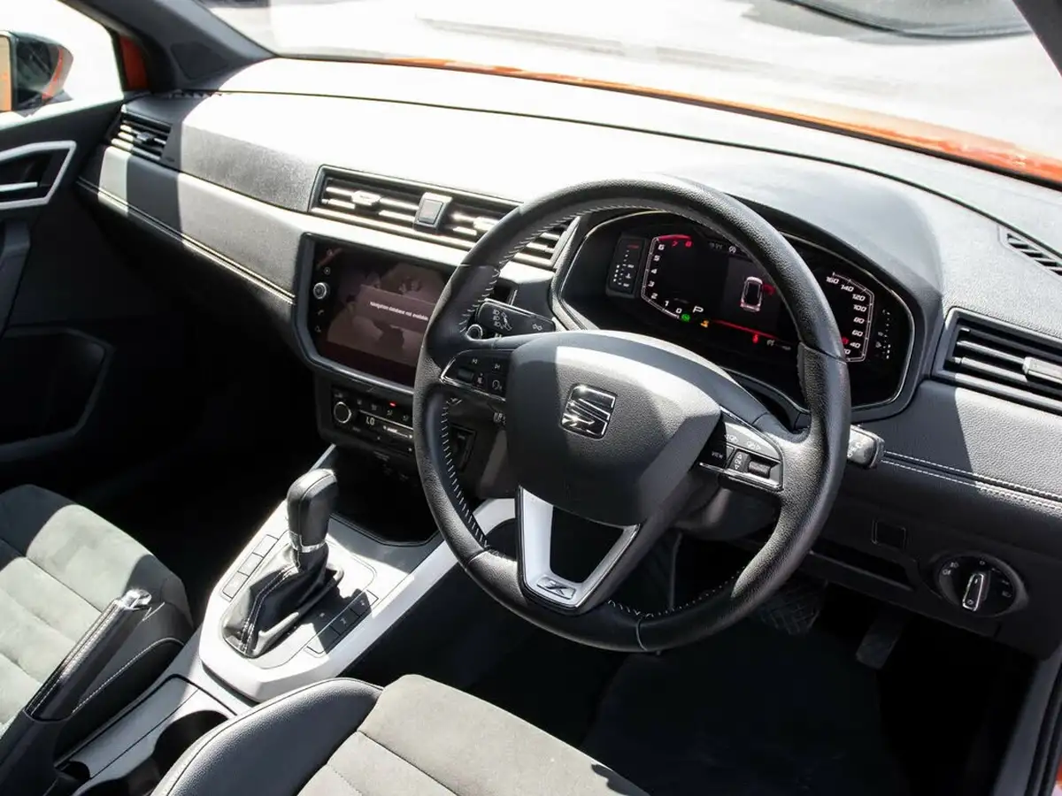 2019-seat-arona-10-tsi-xcellence-lux-ss-dsg-big-3