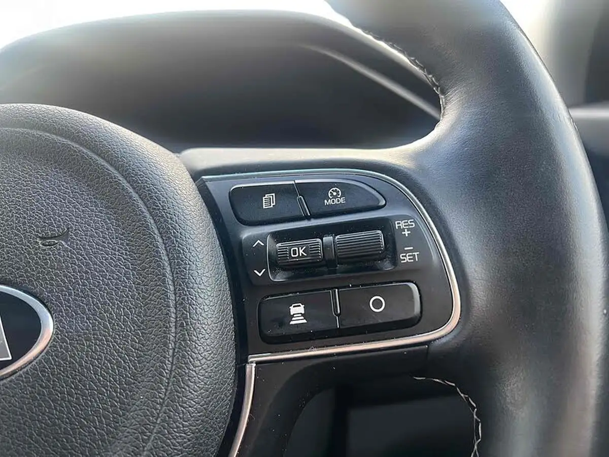 2020-kia-e-niro-ev-4-big-47