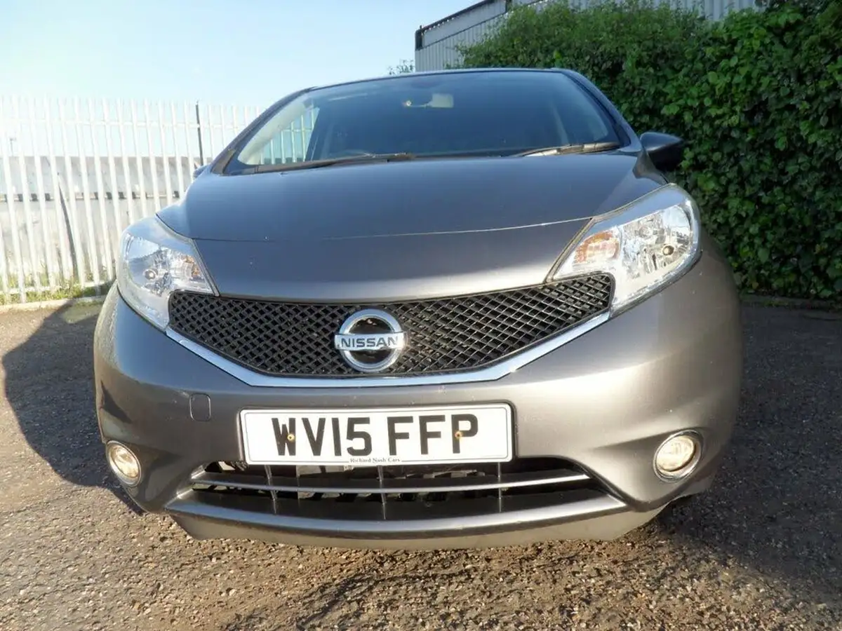 2015-nissan-note-12-tekna-big-22