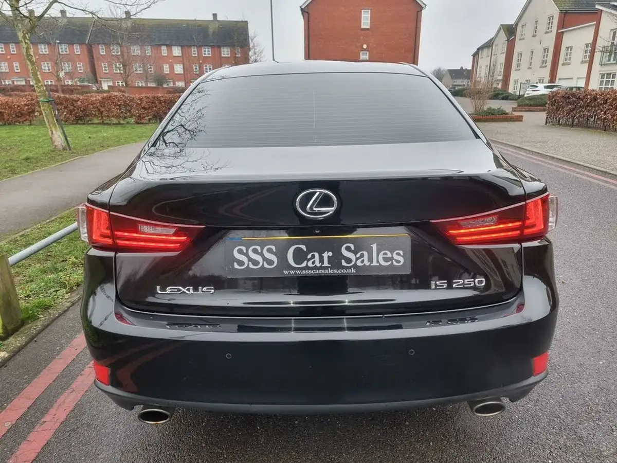 2013-lexus-is-250-25-premier-big-5
