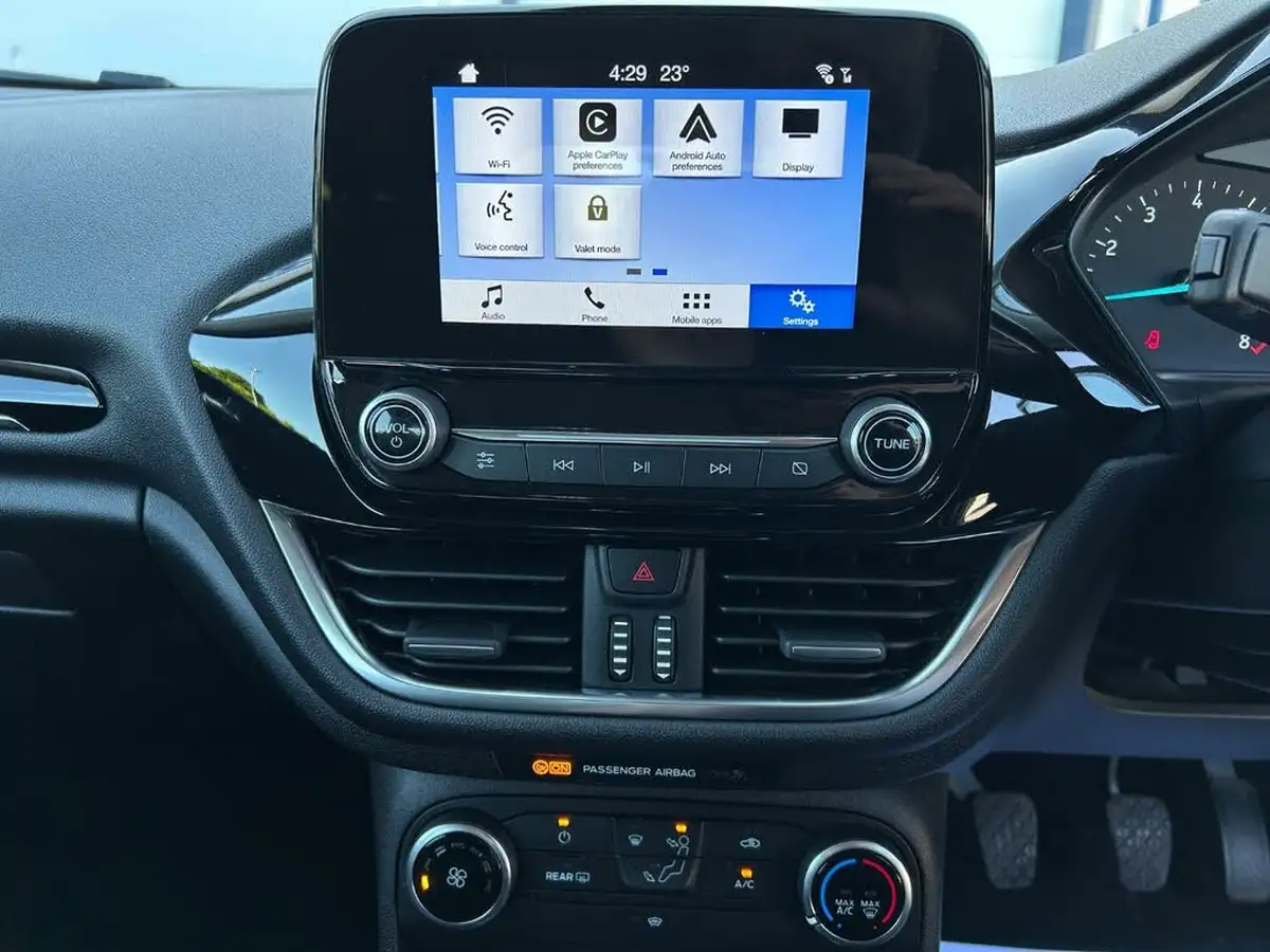 2017-ford-fiesta-11-ti-vct-zetec-5d-big-15