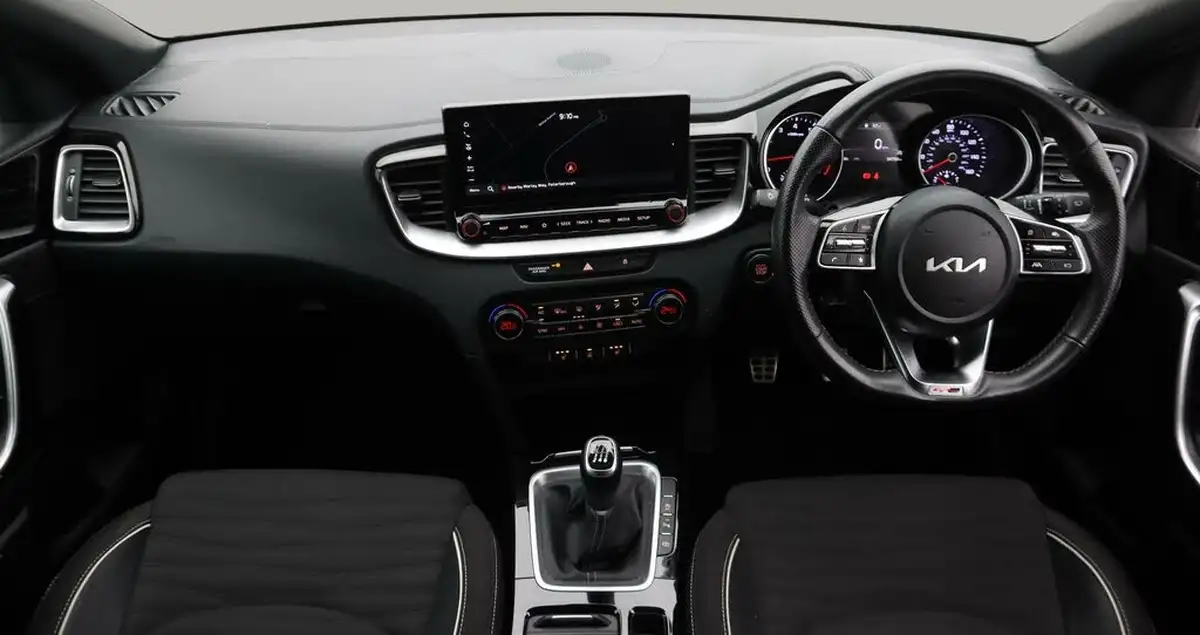 2022-kia-pro-ceed-15-t-gdi-gt-line-big-13