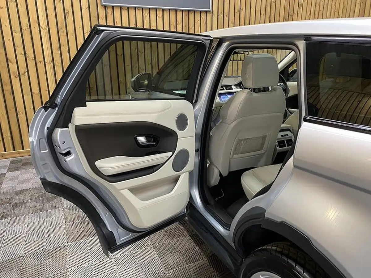 2018-land-rover-range-rover-evoque-20-si4-autobiography-hatchback-5d-big-73