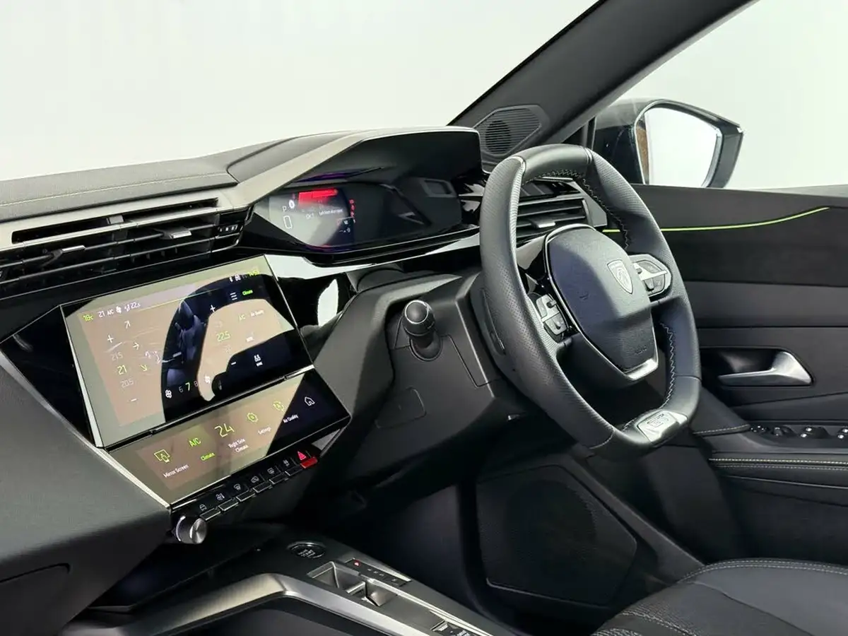 2024-peugeot-308-12-puretech-gt-130ps-ss-eat8-big-20