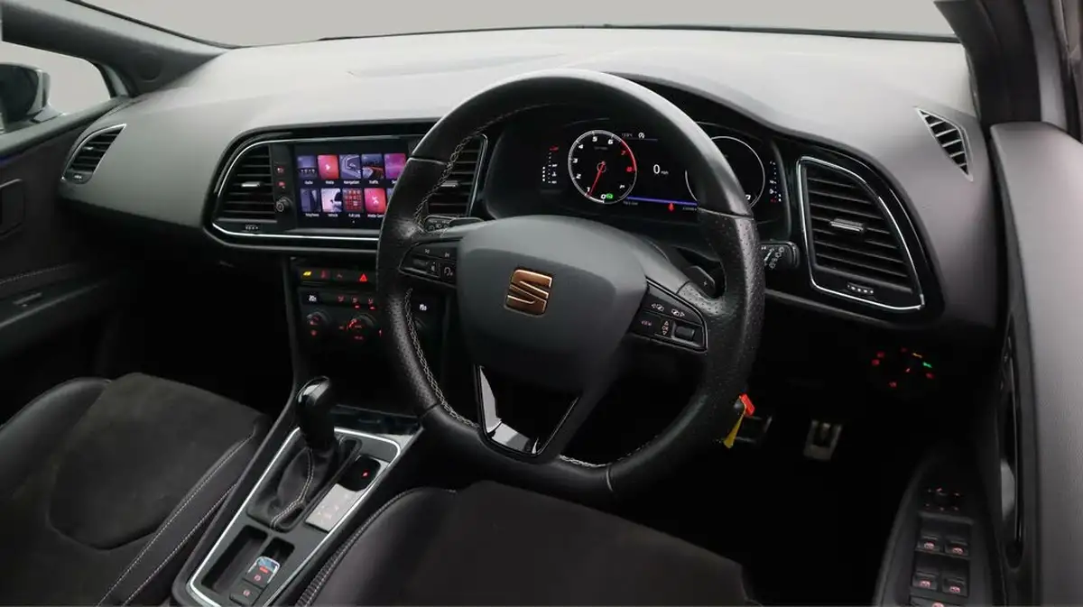 2020-seat-leon-20-tsi-cupra-290-big-9