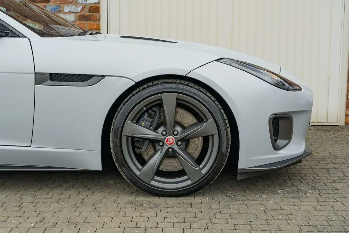 2017-jaguar-f-type-30-v6-sc-400-sport-coupe-big-26