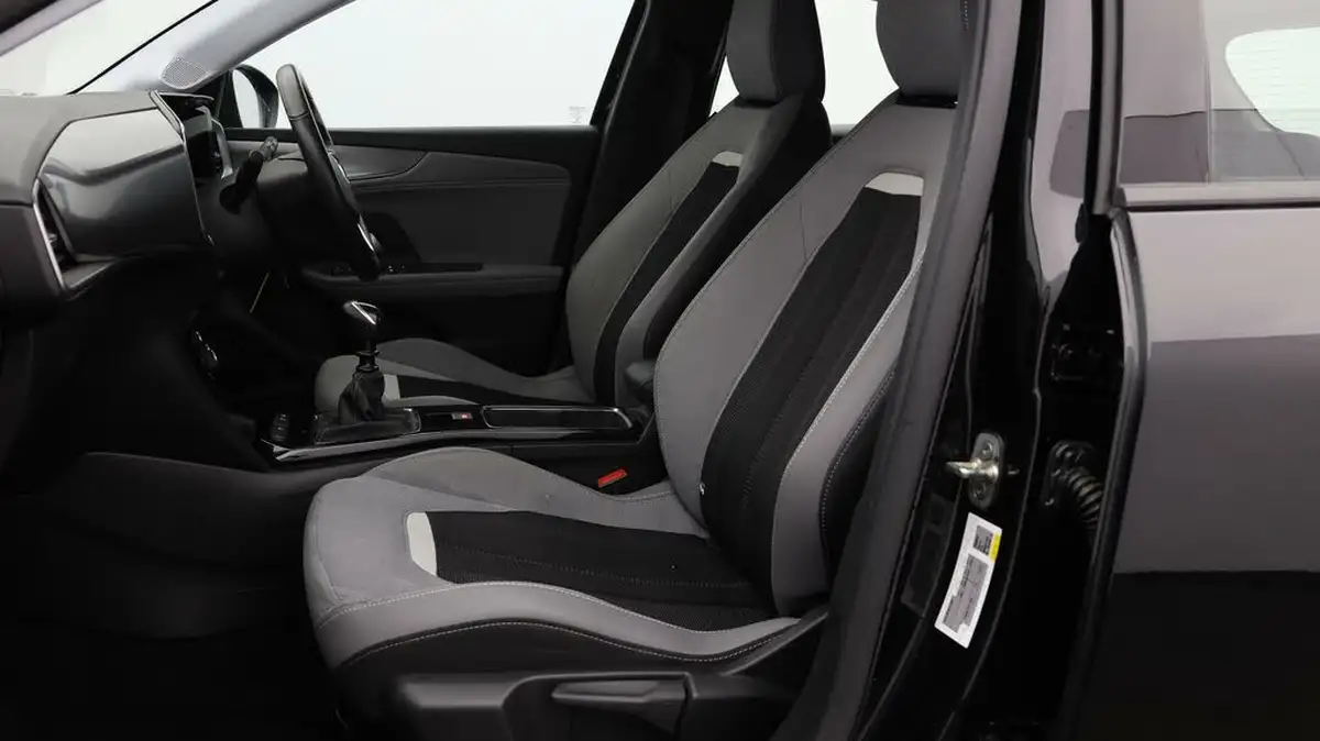 2021-vauxhall-mokka-12-elite-edition-130ps-big-13