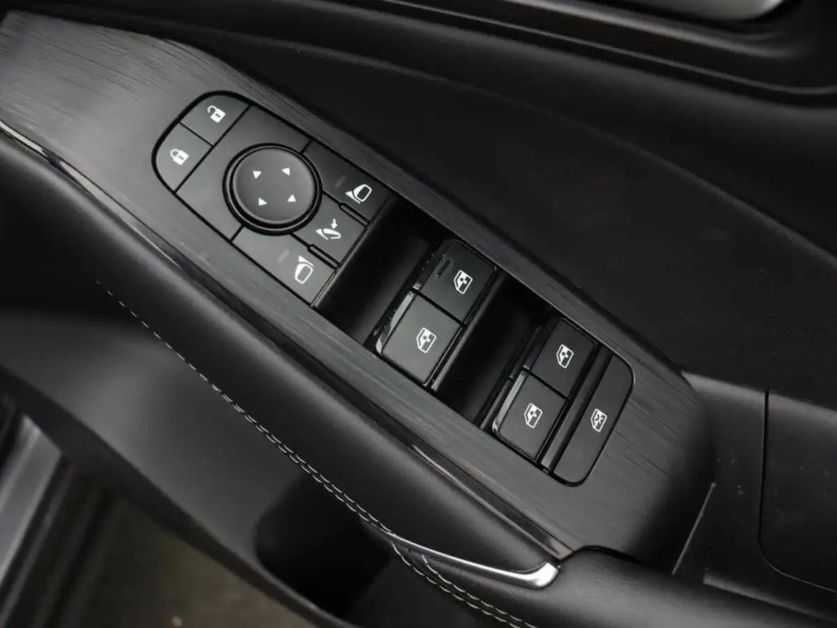 2022-nissan-qashqai-13-dig-t-n-connecta-160ps-auto-big-18