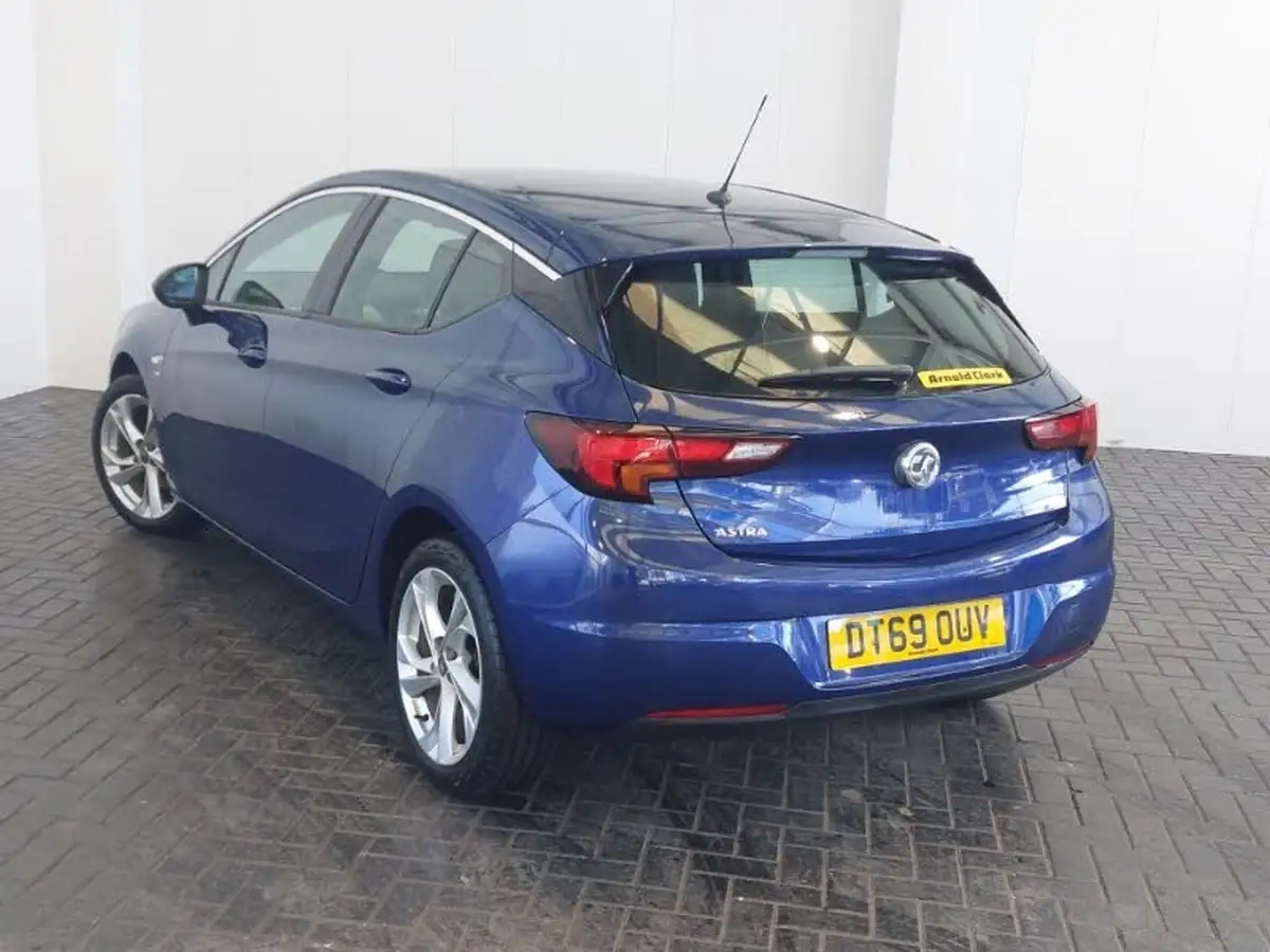 2020-vauxhall-astra-12-turbo-sri-145ps-big-1
