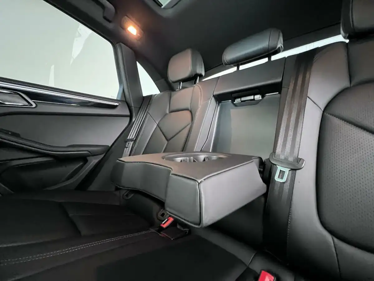 2016-porsche-macan-30td-s-big-14