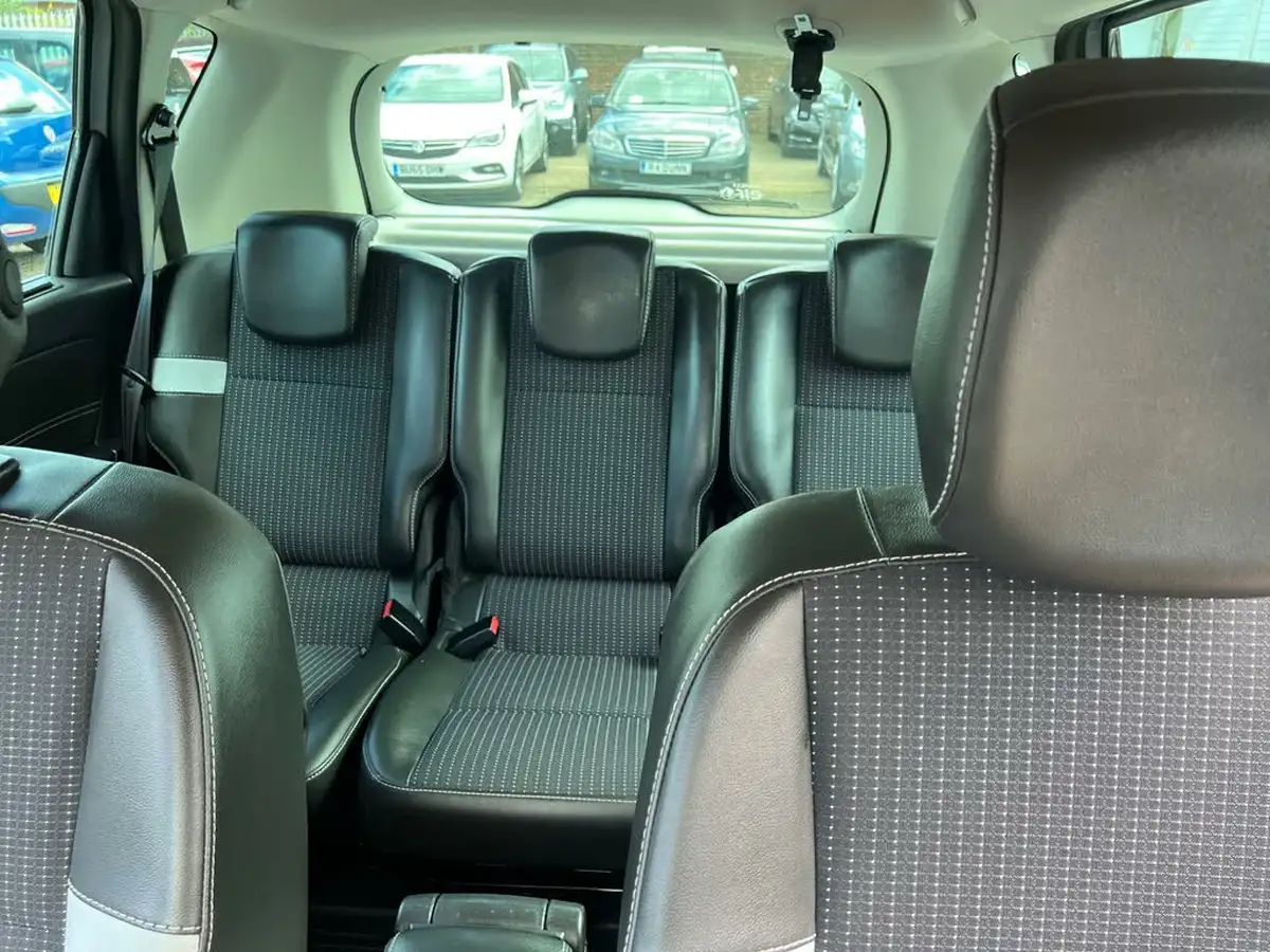 2016-renault-scenic-15dci-dynamique-nav-edc-auto-big-28