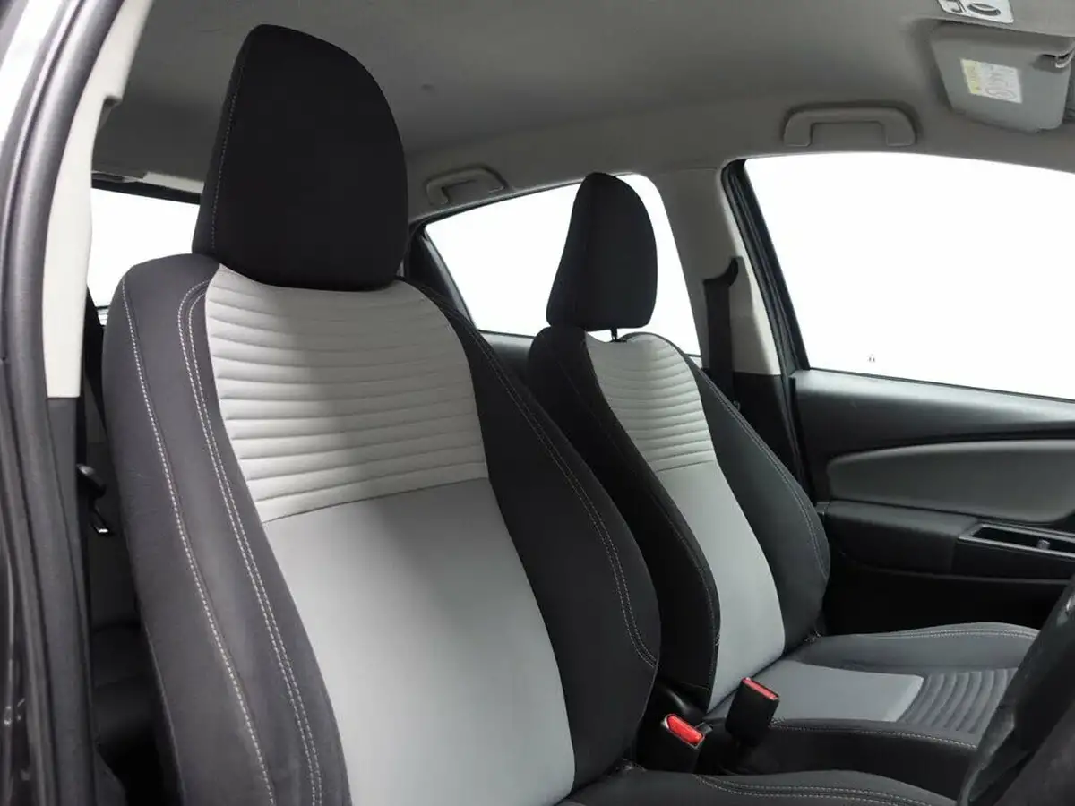 2019-toyota-yaris-15-vvt-i-icon-hybrid-big-1