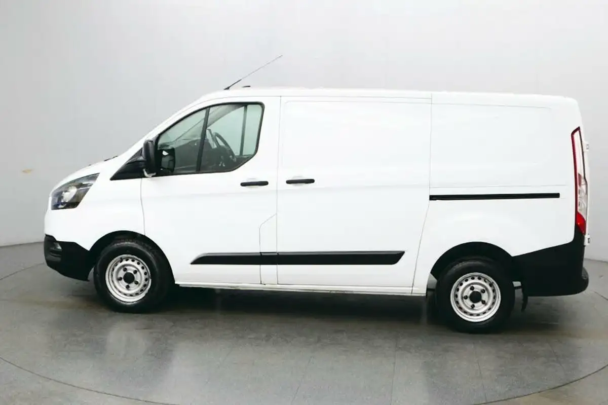 2020-ford-transit-custom-20tdci-280-l1h1-leader-105pseu6dt-panel-van-big-4