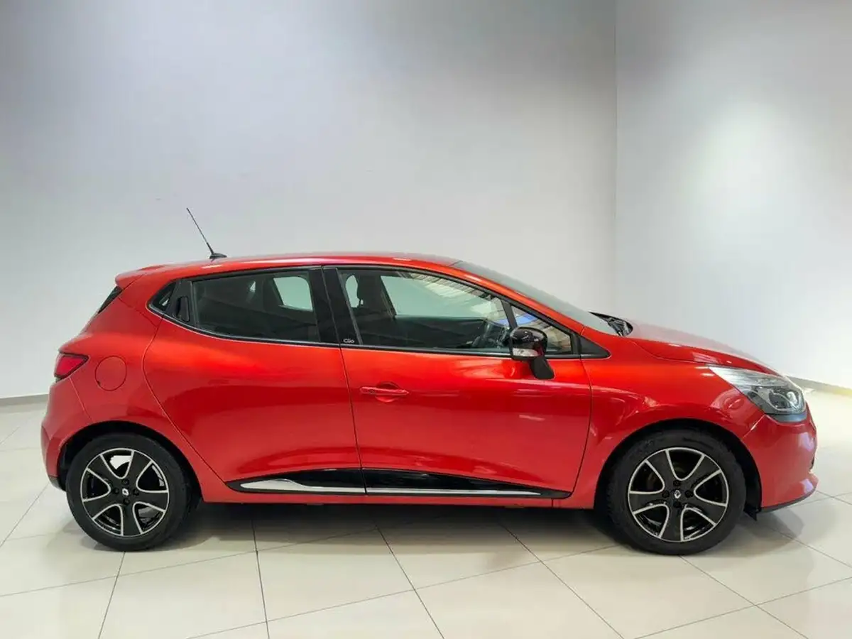 2014-renault-clio-09-dynamique-big-22