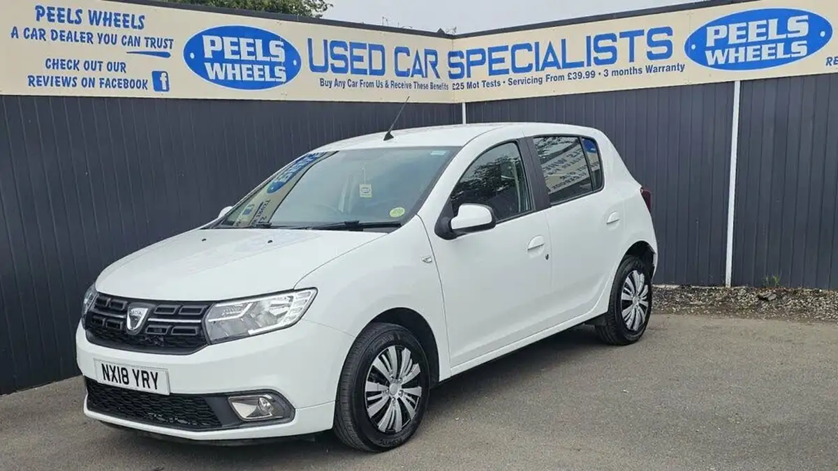 2018-dacia-sandero-15dci-laureate-big-2