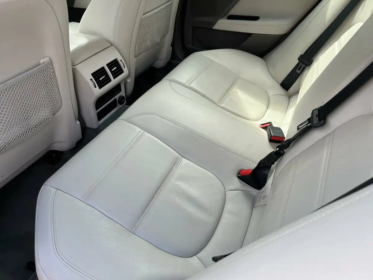 2016-jaguar-xe-20d-prestige-163ps-big-52