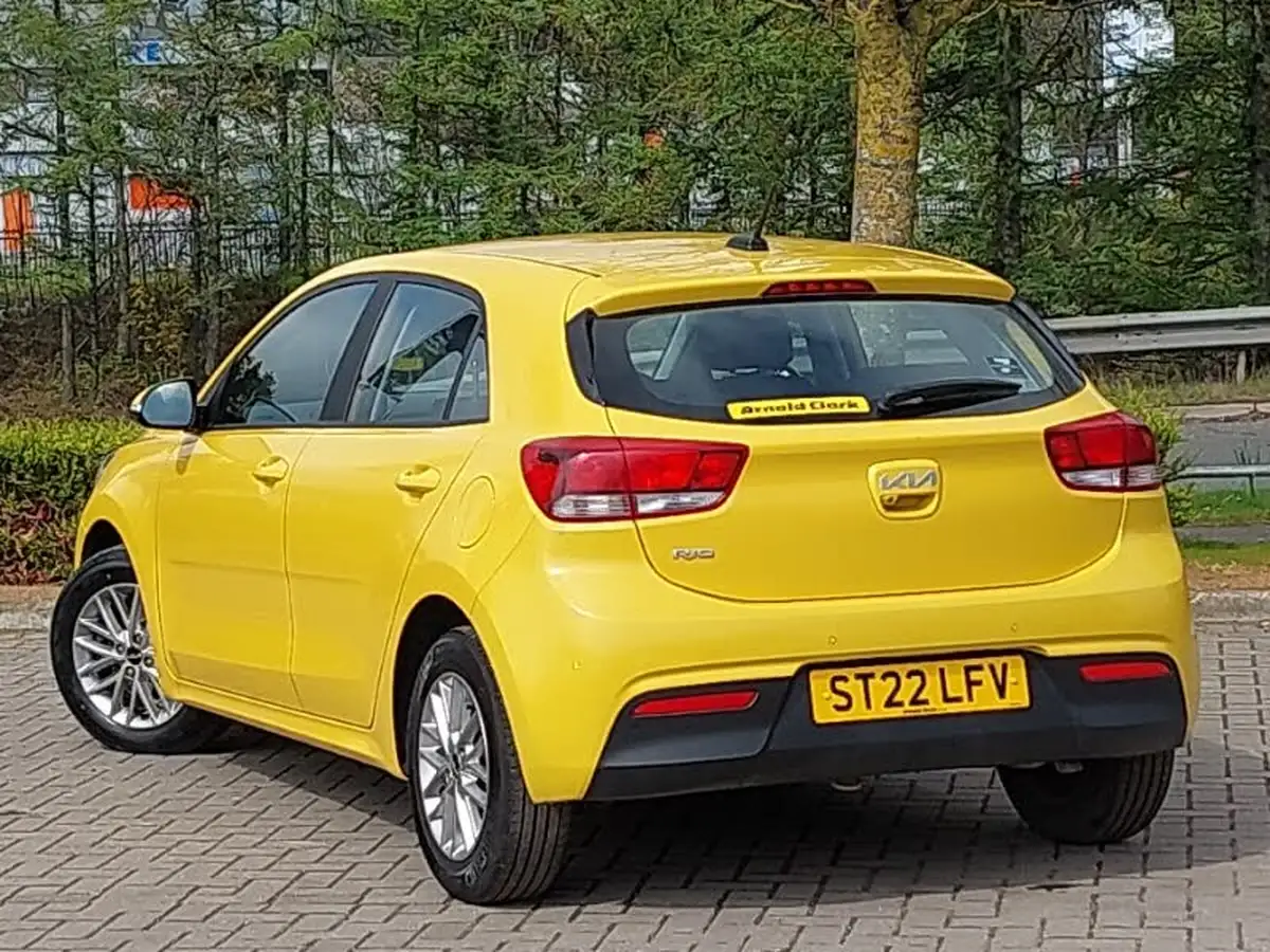 2022-kia-rio-10-t-gdi-2-big-1