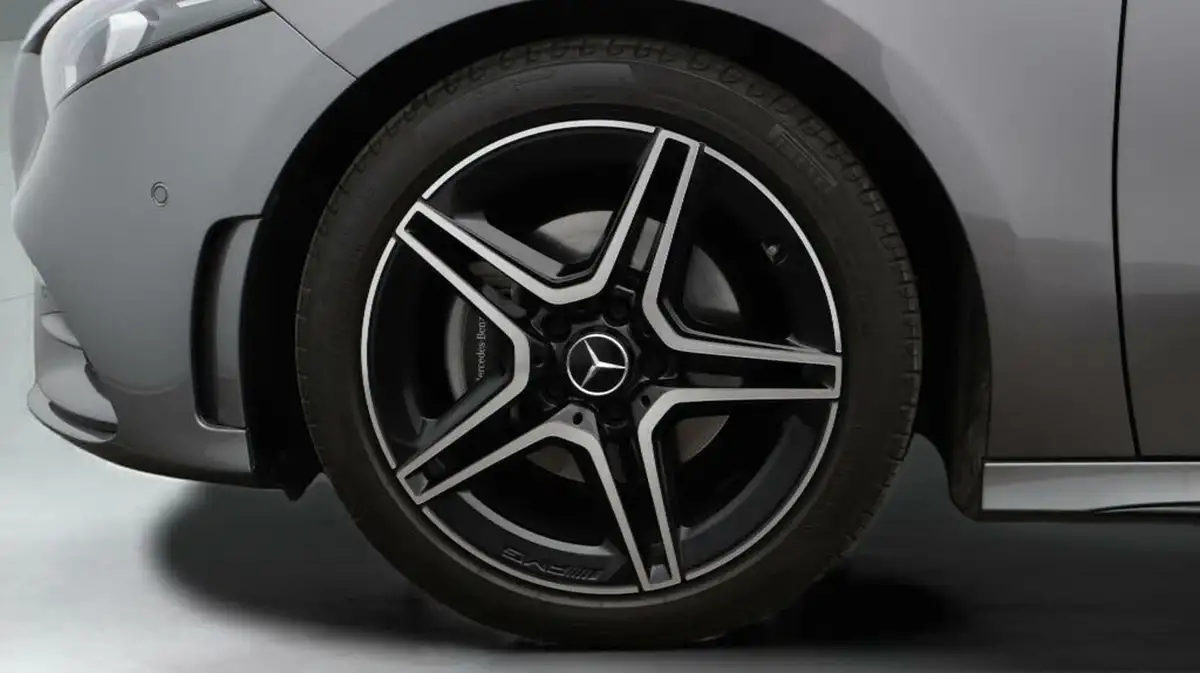 2022-mercedes-benz-a-class-13-a200-amg-line-executive-edition-saloon-4d-7g-dct-big-18