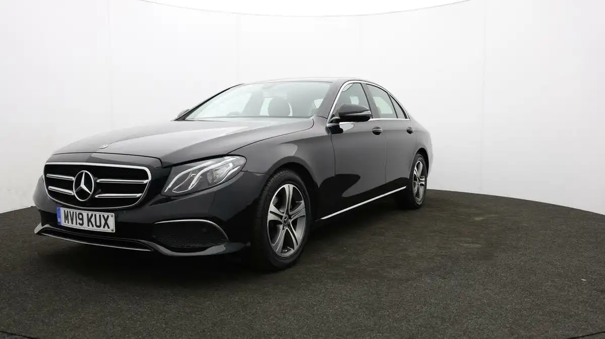 2019-mercedes-benz-e-class-20d-e220d-se-ss-saloon-4d-big-59