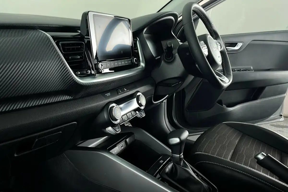 2024-kia-stonic-10-t-gdi-gt-line-98bhp-dct-big-9