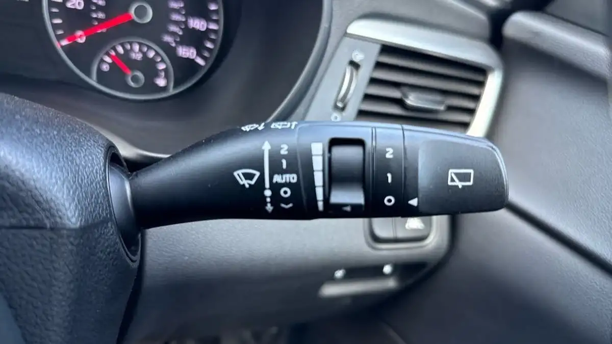 2020-kia-optima-20-gdi-phev-big-38