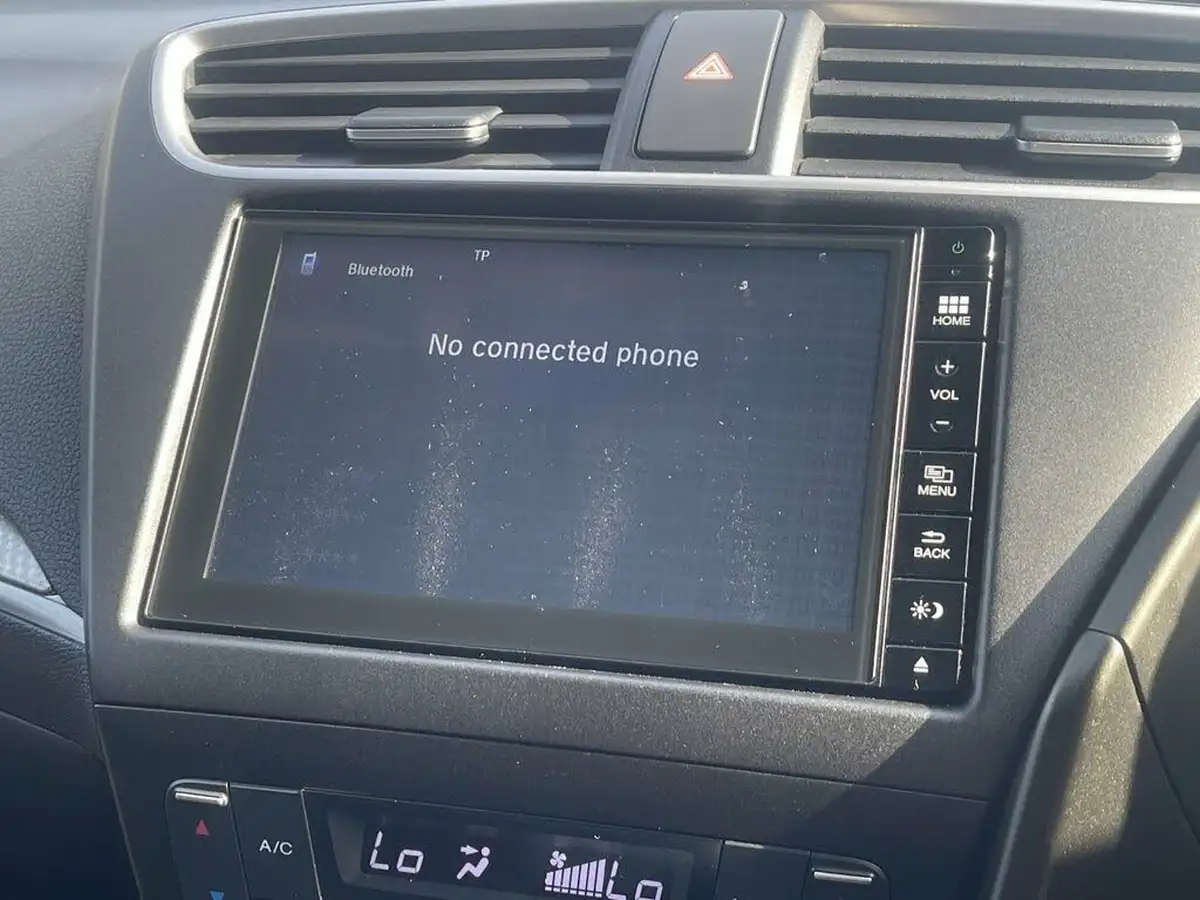 2016-honda-civic-18-ex-plus-honda-connect-with-navi-tourer-auto-big-26