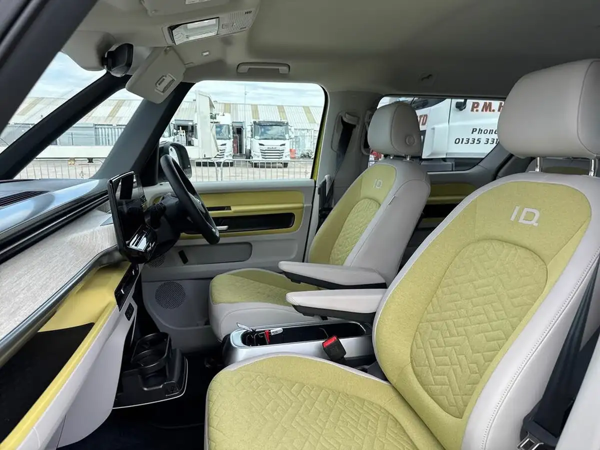 2024-volkswagen-idbuzz-e-style-standard-big-9