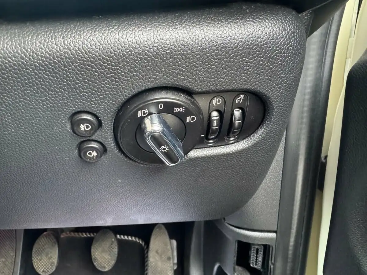 2015-mini-cooper-15-cooper-3d-big-17