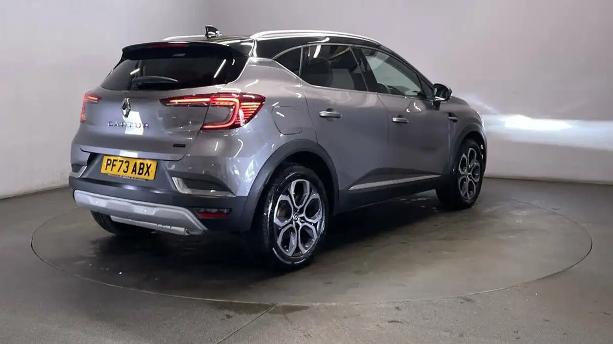 2023-renault-captur-16-techno-160ps-plug-in-big-7