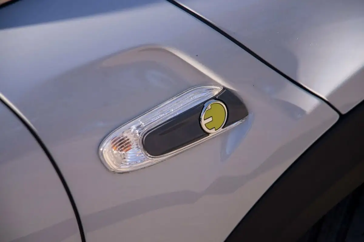 2021-mini-cooper-e-cooper-s-1-big-38