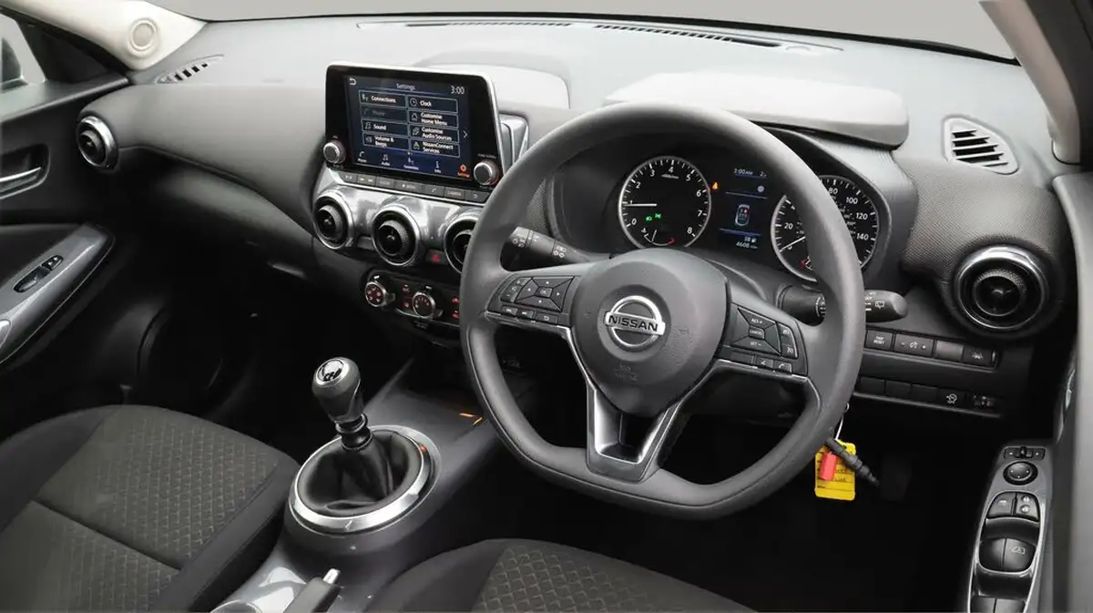 2022-nissan-juke-10-dig-t-acenta-big-9