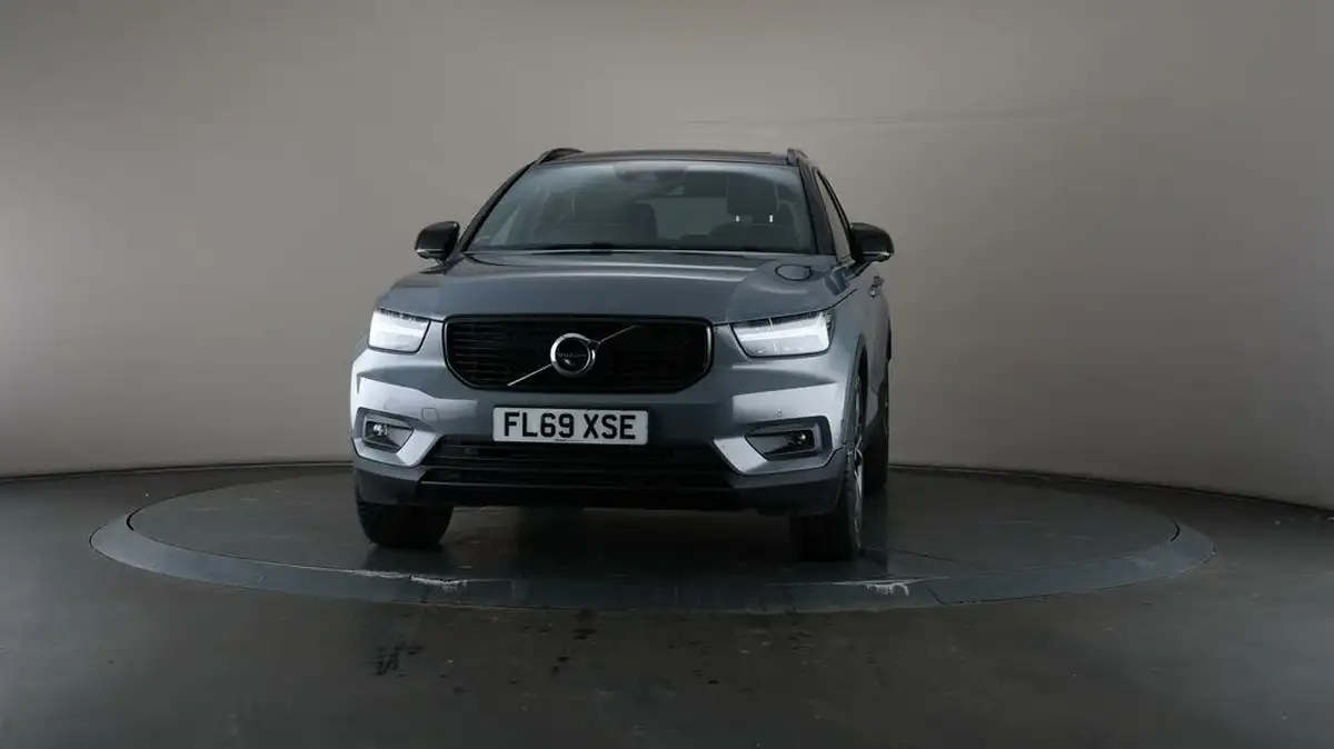 2019-volvo-xc40-20-t5-r-design-big-46