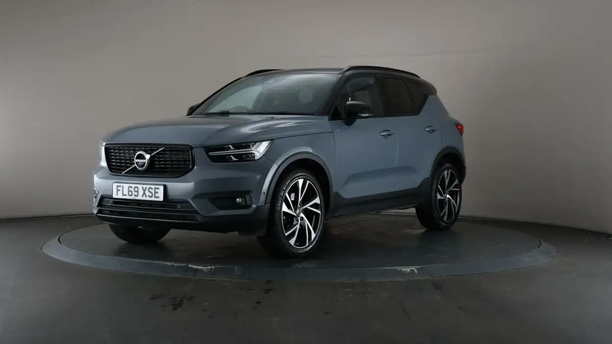 2019-volvo-xc40-20-t5-r-design-big-42