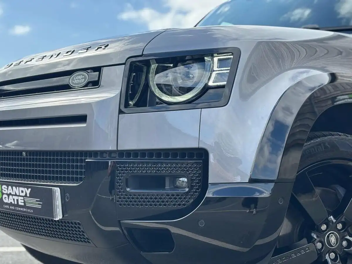 2022-land-rover-110-defender-30-d300-hard-top-hse-110-big-65